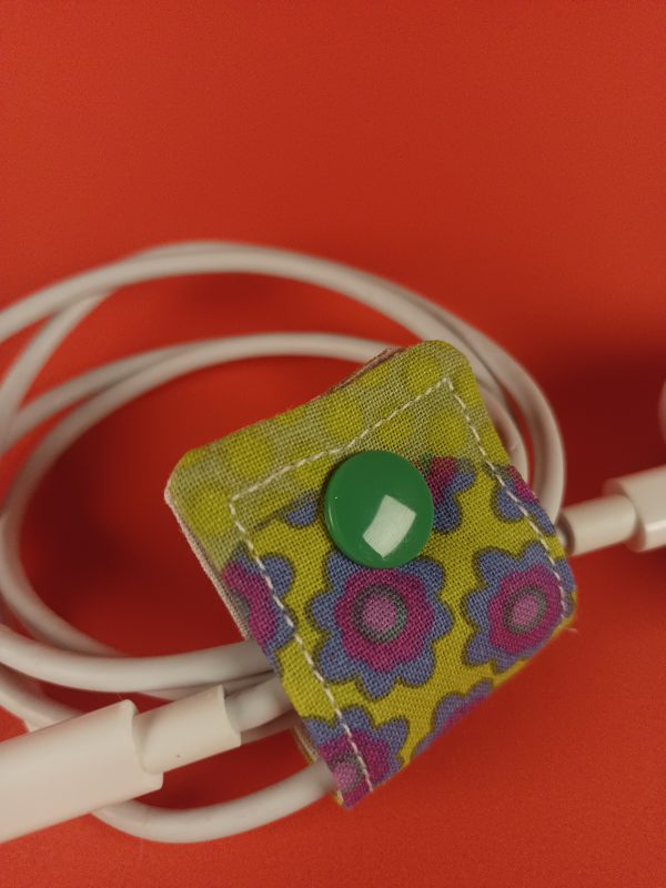 Attache câble Éléphant